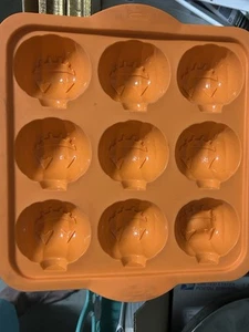 Pumpkin Silicone Muffin Mold Easy Release Cupcake 9 Per Tray Halloween Trudeau - Picture 1 of 4