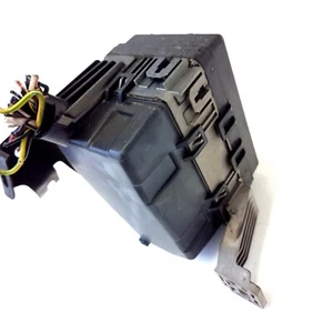 Suzuki Alto Mk5 1.0 Benzin Motorraum unter Motorhaube Sicherungskasten 2009-2015» - Bild 1 von 3