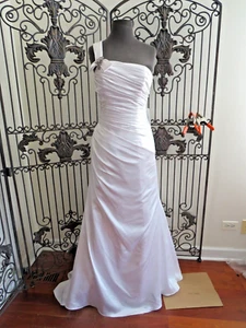 P213 MAGGIE SOTTERO SZ 8 IVORY CORSET $799 FORMAL WEDDING DRESS GOWN - Picture 1 of 15