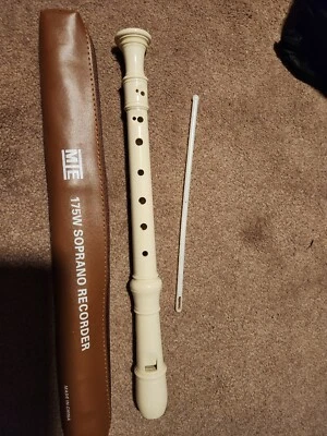 Children's Beginner Recorder - Image 1 of 3