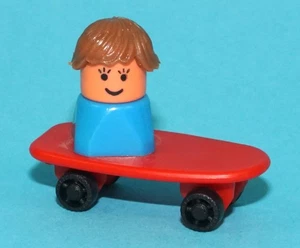 KINDER SURPRISE U-EI STECKIS SPIELZEUG LEGO KO SKATEBOARDER SKATEBOARDFAHRER ... - Picture 1 of 4
