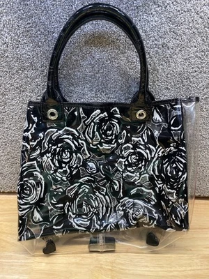 Brighton 黑色/白色花卉乙烯基透明钱包托特包全新带标签 160 美元/化妆品盒 — 第 1/4 张图片