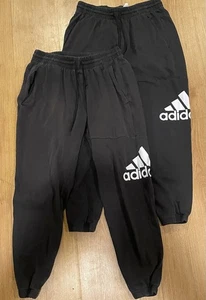 Adidas schwarz-weiße sportliche leichte Jogginghose Größe L - 2 Paar - Bild 1 von 4