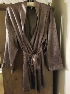 Victoria’s Secret Silky Satin Robe pleated back grey dusty rose burgundy OS nwot - Picture 1 of 8