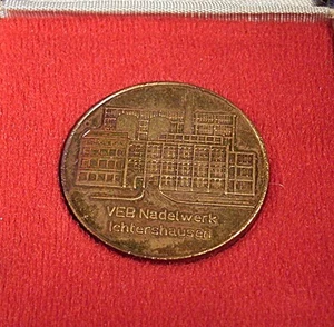 03 335 DDR Medaille VEB Nadelwerk Ichtershausen * Für besondere Leistungen... - Picture 1 of 3