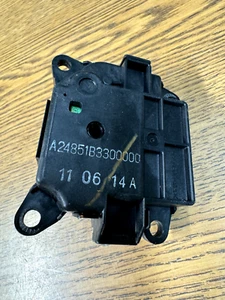 2011-2017 Infiniti QX56 QX80 Front HVAC AC Heater Evaporator Actuator Motor OEM - Picture 1 of 5