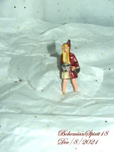 Antigua MUÑECA CAPERUCITA ROJA AÑOS 20 PLOMO Como Está 2 '' - Imagen 1 de 4