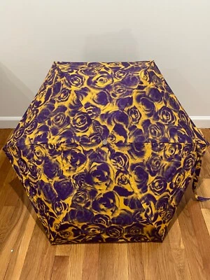 Guarda-chuva compacto Burberry roxo e amarelo água rosa - Imagem 1 de 3