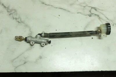 03 Kawasaki ZR 7 750 ZR7 S ZR750 cilindro mestre de freio traseiro - Imagem 1 de 4