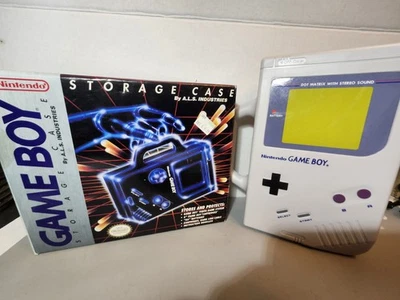 Estuche de viaje de almacenamiento de plástico duro para Nintendo Game Boy GB-70 con caja. Foto 1 de 4