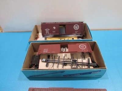 HO Scale Athearn (3)  Assorted Box Cars "Atlantic Coast Line" Lot#1108 - Image 1 of 4