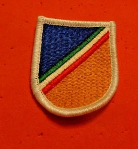 PARCHE DEL EJÉRCITO, FLASH BOINA AEROTRANSPORTADO, CENTRO DE ENTRENAMIENTO DE PREPARACIÓN CONJUNTA, CUARTEL GENERAL - Imagen 1 de 1