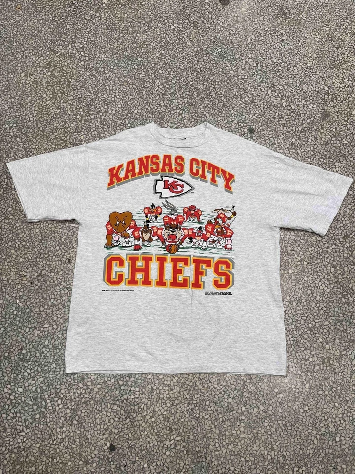 Camiseta Looney Tunes Warner Bros Kansas City Chiefs Manga Corta Ceniza NH2681 Foto 1 de 1