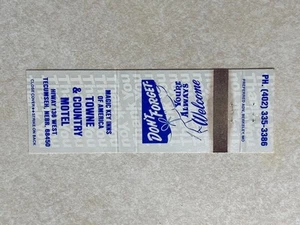 Q480 Vintage Matchbook Cover Towne and Country Motel Tecumseh Nebraska NE - Picture 1 of 2