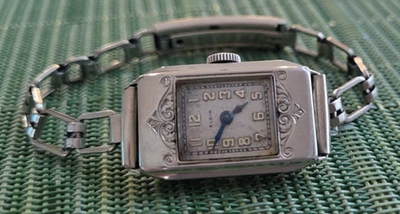 Vintage Elgin 15 Jewel Ladies 14k White Gold Filled Art Deco Watch Selling As Is - Image 1 of 4