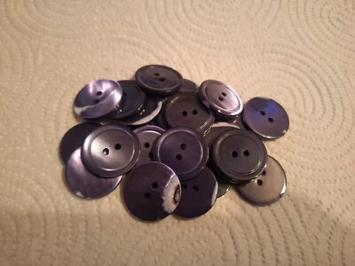 10 Perlmutt Knöpfe lila schimmernd, Set, ca. 23 mm, Konvolut, 36" - Bild 1 von 3