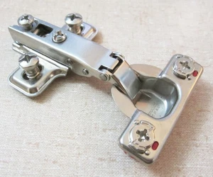 NEW! Ferrari 90S Self Closing Cabinet Hinge w/ TL-2 Slide-On Mounting Plate 209 - Picture 1 of 4
