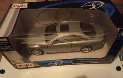 Mercedes -Benz CL63 AMG Maisto - Immagine 1 di 4