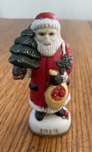 Memories of Santa Claus 1919 Ceramic Figurine 4" tall - Picture 1 of 5