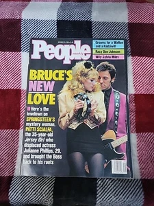 People Magazine Oct 10 1988 BRUCE'S NEW LOVE Patti Scialfa Julianne Phillips - Picture 1 of 21