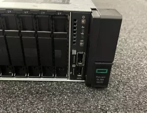 HPE DL380 Gen10 8 x SFF - 2 x Xeon Gold 5118- 128GB Memory- No Drives - 2x PS - Picture 1 of 4