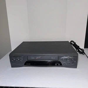 Reproductor de video casete Mitsubishi VCR VHS HS-G21 Xpress 450 4 cabezales funciona sin control remoto - Imagen 1 de 7