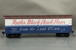 Train Miniature - Rath's Black Hawk Ham - 40' Wood Reefer + Wgt # 203 w/Kadees - Picture 1 of 6