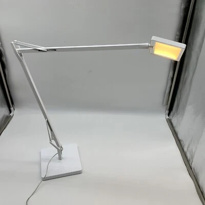 FLOS Kelvin Edge Table Lamp LED By Antonio Citterio Made in Italy Mint Condition - Image 1 of 4