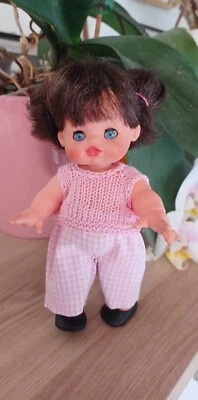 Pantaloni scozzesini in rosa e top coordinato per bambole mini Furga L, T, Eva - Immagine 1 di 2