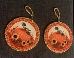 Vintage Estate Sale Trivets 5 1/2" Fall Harvest Pumpkin Kitchen Farmhouse VGUC - Picture 1 of 2