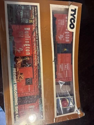 VTG Tyco HO Scale 930:900 Freight Unloading Box Car Remote Control Factory Seald - Image 1 of 2