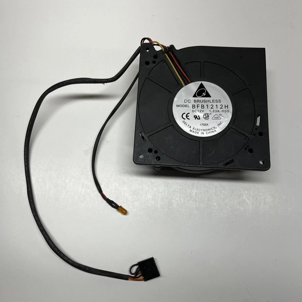 IBM NETFINITY 5100 INTERNAL FAN ASM 37L6765 - Image 1 of 1