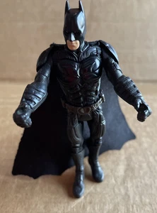Mattel DC Comics Batman The Dark Knight Rises Figur 4" groß, Stoffumhang - Bild 1 von 5