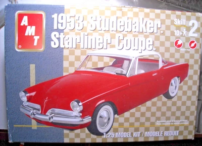 Nuevo en caja Kit AMT 38110 1953 Studebaker Starliner Cupé 3 formas de construir 1/25 LEER Foto 1 de 4