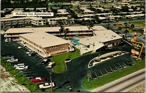 Holiday Inn Apartments of Fort Lauderdale FLORIDA w/The Great Sign POSTCARD D17 - Picture 1 of 2
