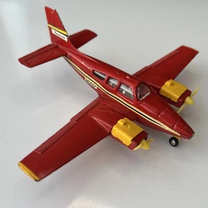 Dinky Beechcraft C 55 Baron Aircraft No.715 N555C Rojo y Amarillo De Colección 1968-76 - Imagen 1 de 24