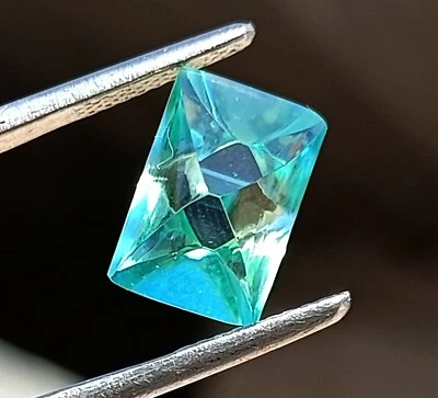 Loose CVD Diamond H-I Fancy Green VVS1 Clarity 3.2Ct Certified Rare Facet R - Image 1 of 4
