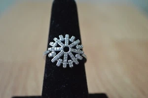 0.35ct Natural White Diamond Flower Ring Platinum over Fine Silver Size 7 - Picture 1 of 8