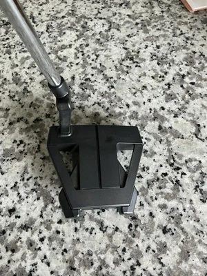 PXG Golf New Putter Battle Ready II Blackjack Right Hand 34” with headcover - Image 1 of 4