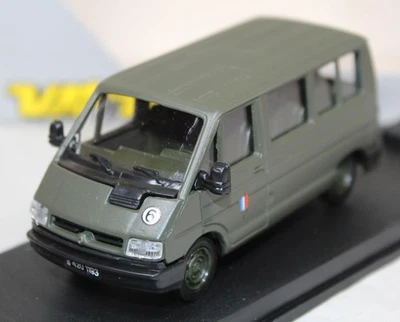 VEREM - 9600 - FURGONETA / MINIBÚS RENAULT TRAFIC - AUTOBÚS DE TRANSPORTE DEL EJÉRCITO MILITAR FRANCÉS Foto 1 de 4