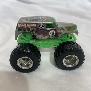 Hot Wheels Grave Digger 1:64 25th Anniversary 2006 Racing Champion Monster Truck - Picture 1 of 6