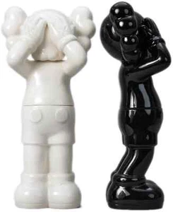 KAWS Holiday UK Ceramic Containers Set NEW Limited Edition 1000 🛎️ - Picture 1 of 5