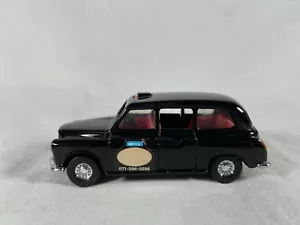 Collectible Die-Cast Corgi London Taxi - Picture 1 of 9