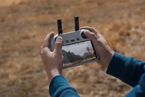 DJI RC 2 Transmitter for Drones DJI Neo/DJI Flip/DJI Air 3/DJI Air 3S/Mini 4 Pro - Picture 1 of 9
