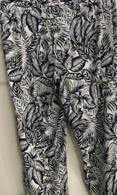 Брюки-капри женские Counterparts эластичные с цветочным рисунком плоские спереди размер 10 - Изображение 1 из 4