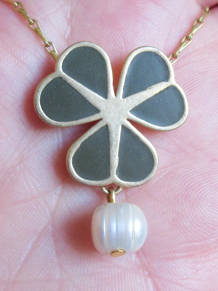 COLLAR COLGANTE TRÉBOL TRÉBOL ESMALTE DANÉS PEREGRINO TONO DORADO 14-17" (13101) Foto 1 de 4