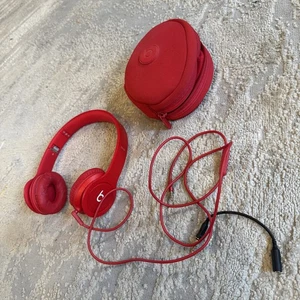 Écouteurs intra-auriculaires sans fil Beats by Dr. Dre Solo³ - (PRODUIT) rouge quelques peelings - Photo 1/7