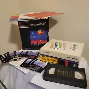 Corel Draw 3.0 Graphics Software for PC 3.5” Disks VHS & books 1992 vintage - Picture 1 of 19