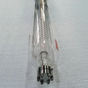 Tubo láser de vidrio de CO2 150 W refrigeración por agua para cortador de grabado láser de CO2 1650 mm L - Imagen 1 de 12