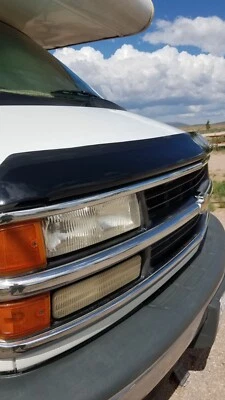 Protector de capó BugFlector Bug Shield Deflector para camioneta Express Savana 1996-2002 Foto 1 de 2